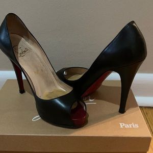 Authentic Christin Louboutin very prive